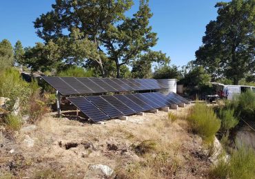Солнечная насосная система мощностью 1,1 кВт и 1,5 кВт в Португалии
