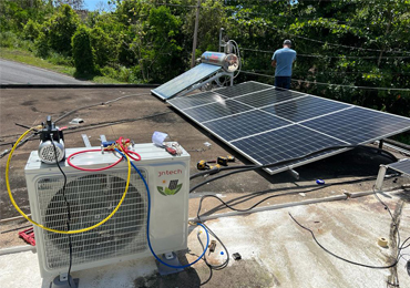 Гибридная солнечная система кондиционирования воздуха мощностью 24000 британских тепловых единиц в Пуэрто-Рико